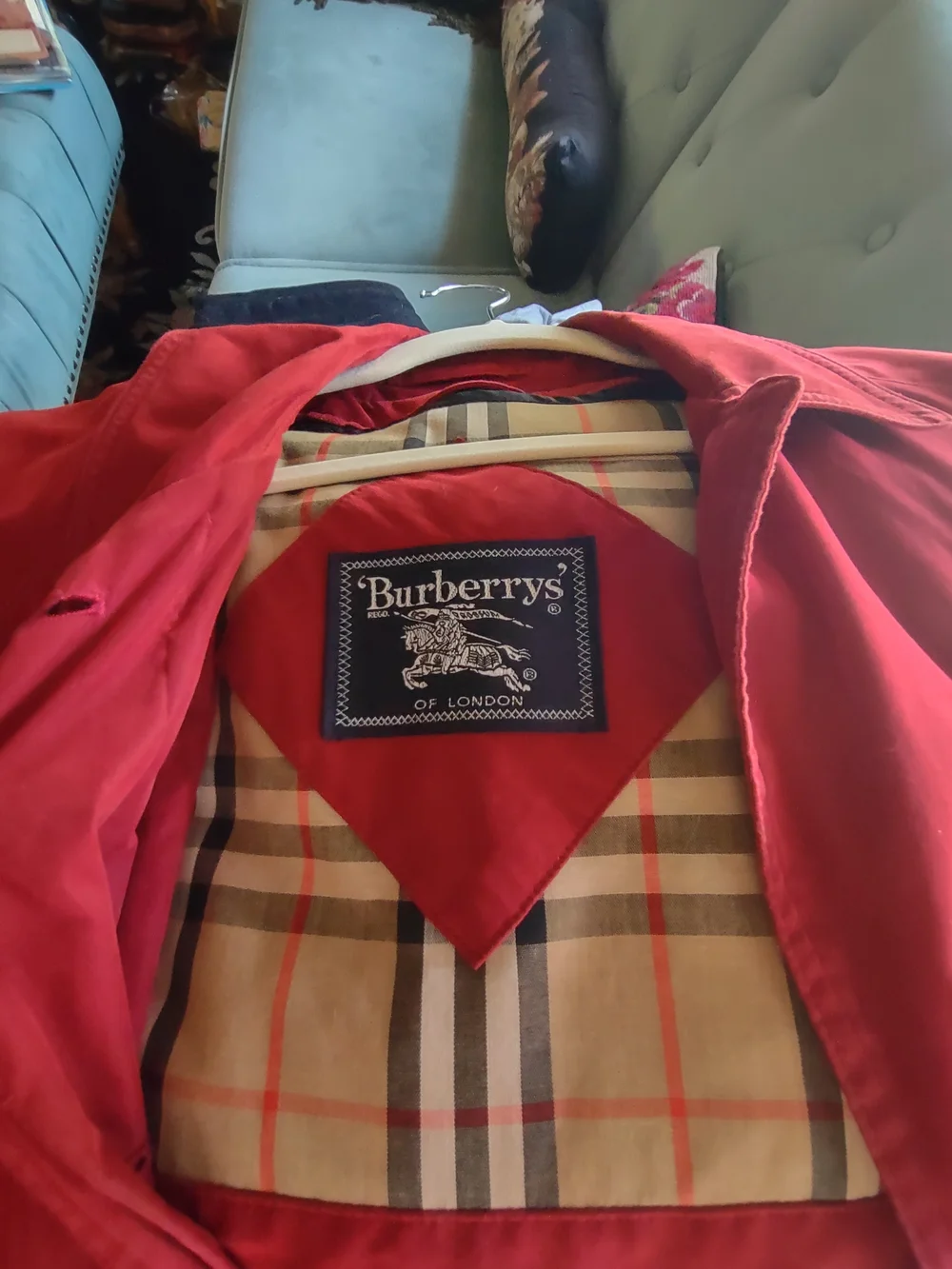 Classic Red Women's Trench Coat - Picture 3 of 6
